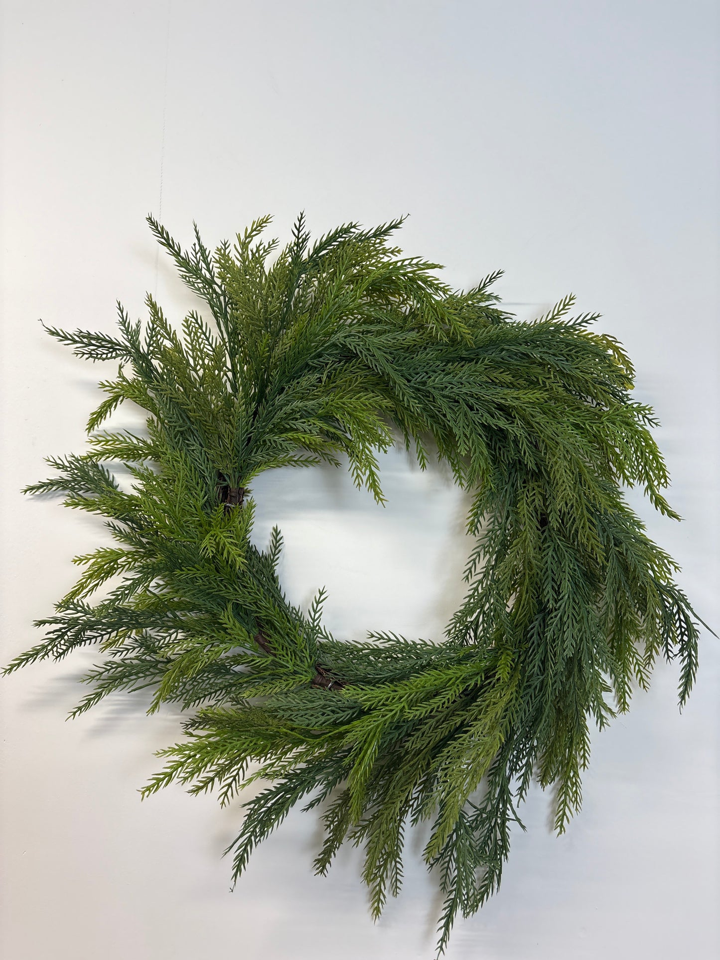 22” Cedar Pine Wreath