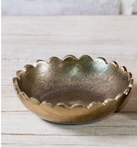 Large Gold Round Scallop Bowls