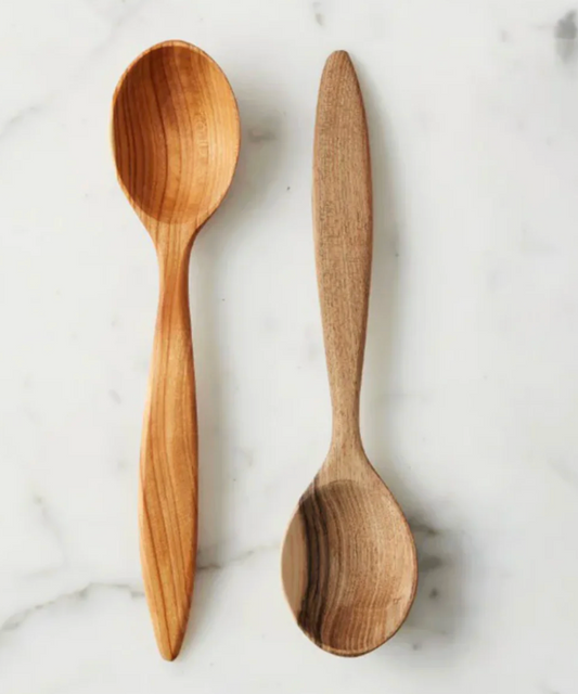 Set of two wooden scoops