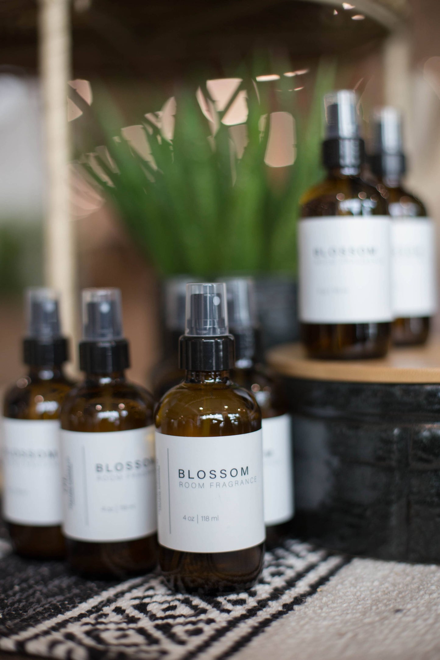 Old Line Candle Co - Room Fragrance: Redwood & Moss 4oz