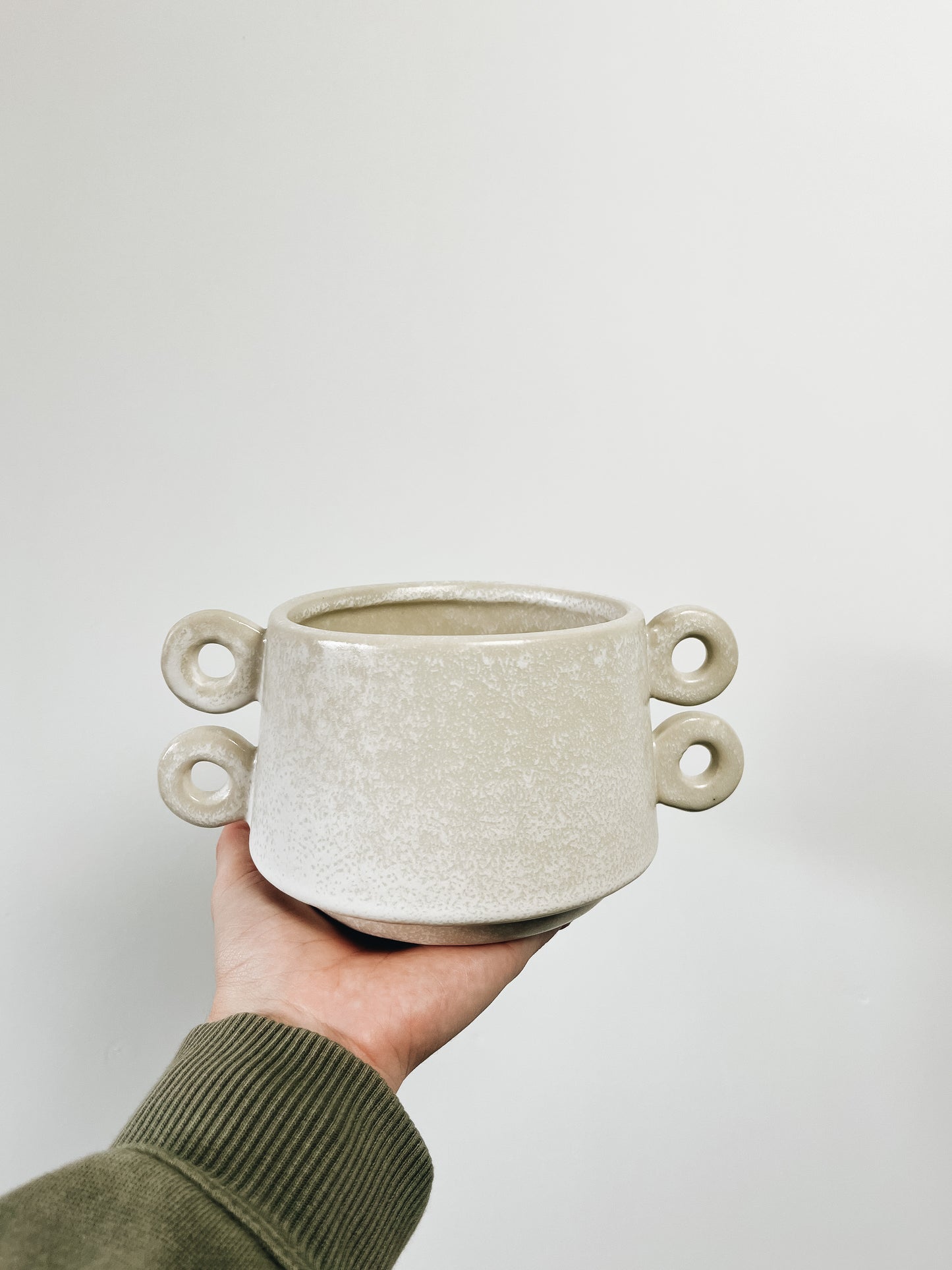 Cream Loop Pot